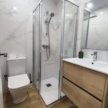 Flores 3, Apartment